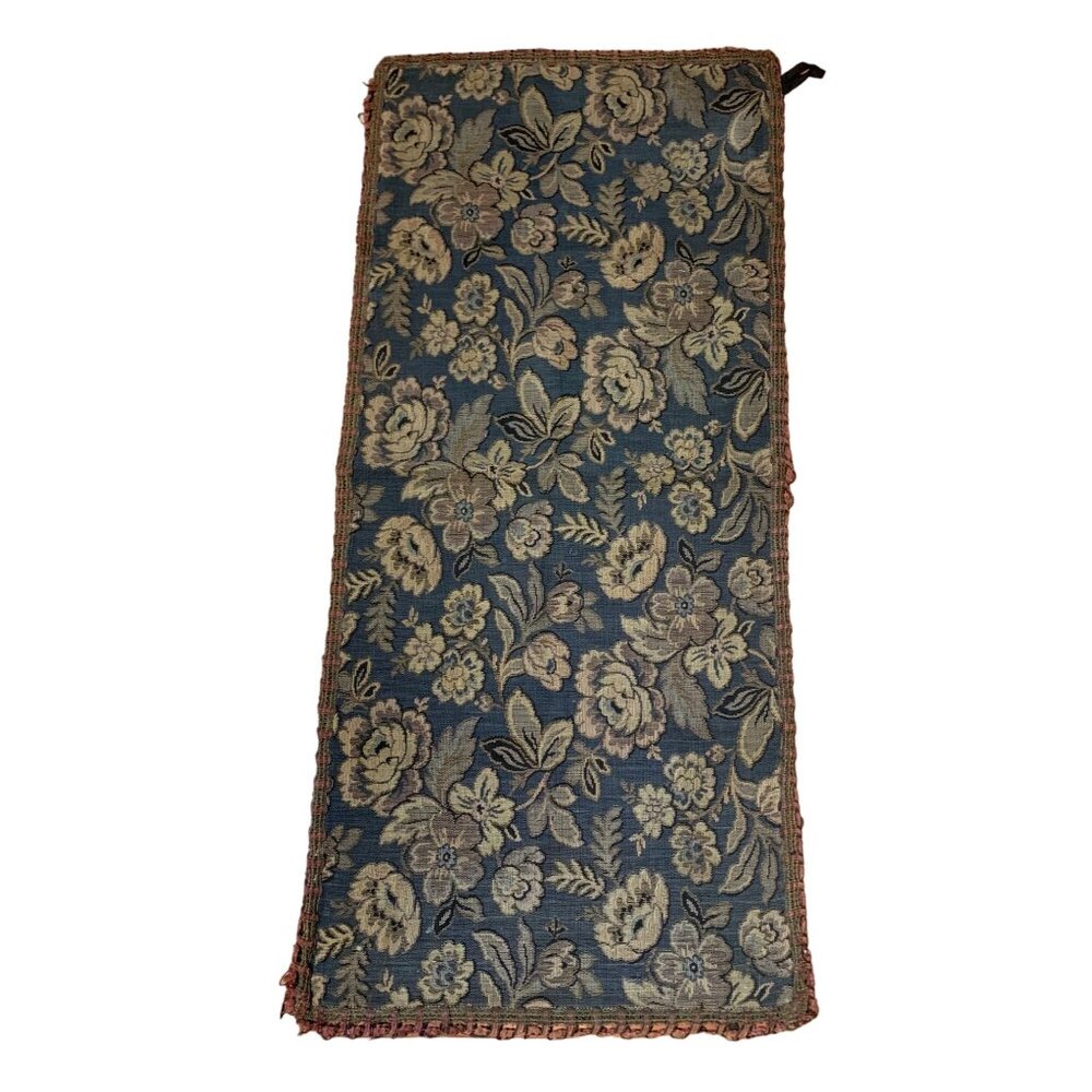 Vintage Floral Tapestry Table Runner - Elegant Home Decor - 36" x 17"